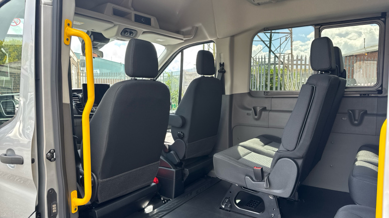 Ford Transit Minibus Transit 460 L4 Minibus Diesel Rwd 2.0 EcoBlue 165ps H3 17 Seater Trend Auto [Nav]